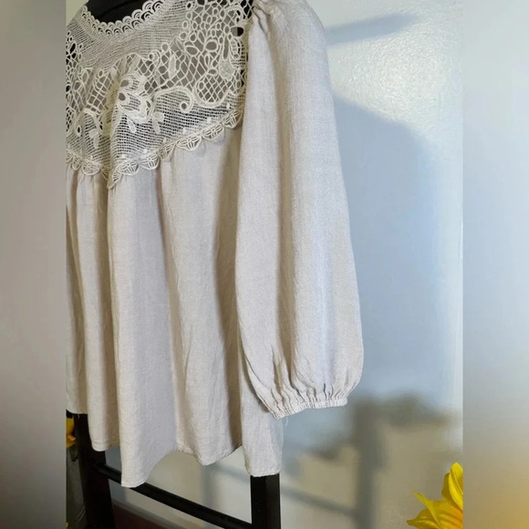 Mine women’s size S Tan 3/4 Length Sleeves Linen Blouse With Crochet Accent - Picture 5 of 5